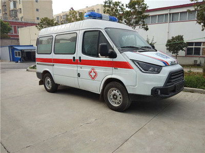 江鈴特順救護車 移動手術車的創(chuàng)新應用與優(yōu)勢分析