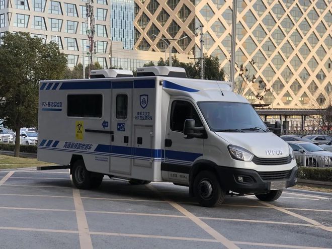 急救系列-宇通醫(yī)療車 應急醫(yī)療車的新標桿